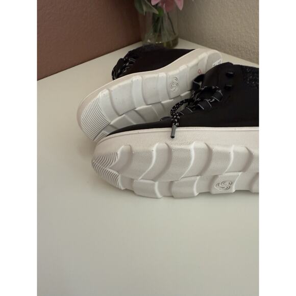 Clarks Women’s Skechers Black Waterproof High Top Winter Boots Size 7.5M EU 38 - Picture 4 of 9
